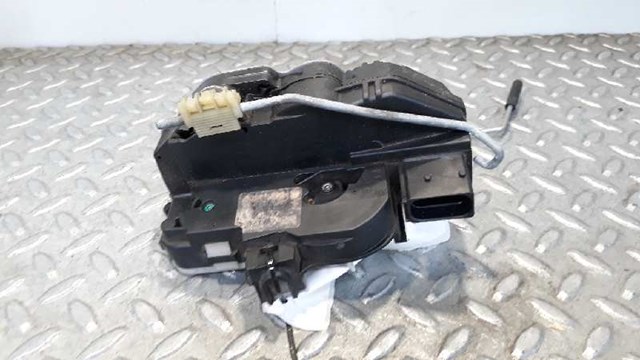 13579566 GM Cerradura de la puerta trasera derecha  en stock Huelva