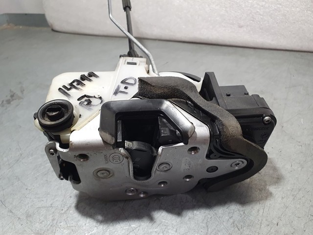 OPEL 13579566 Cerradura de la puerta trasera derecha  en stock Salamanca
