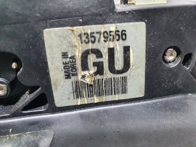 13579566 OPEL Cerradura de la puerta trasera derecha  comprar en Lleida