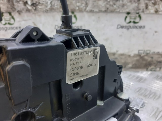 Cerradura de puerta lateral corrediza derecha 1361337080 PEUGEOT