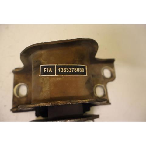 1363378080 Soporte izquierdo del motor  en stock Granada