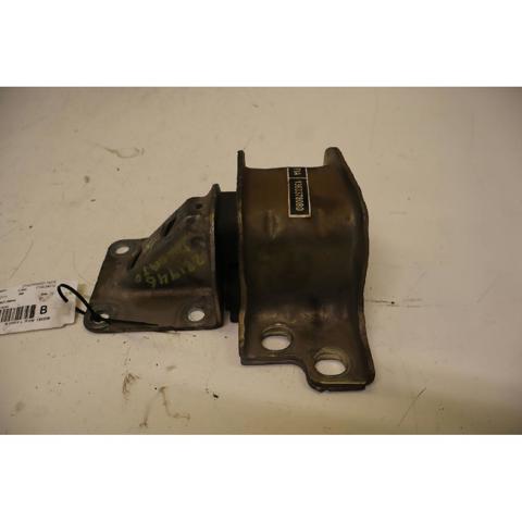 FIAT 1363378080 Soporte izquierdo del motor  comprar en Ponferrada