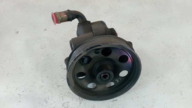 FORD 1371089 Bomba de dirección asistida  comprar en Ponferrada