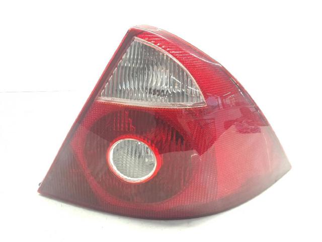 1371849 FORD Piloto trasero derecho comprar Madrid
