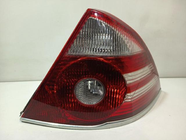 FORD 1371849 Piloto trasero derecho comprar Barcelona