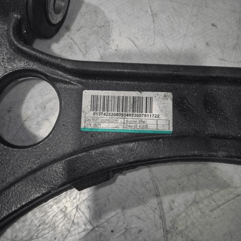 1374222080 Brazo inferior derecho de la suspensión delantera  en stock Castellón