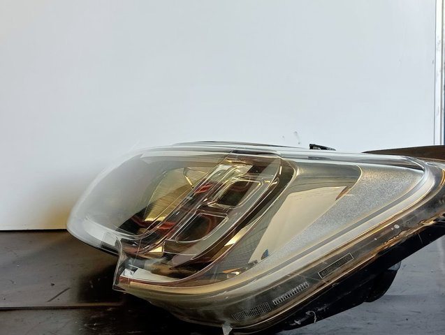 1374292080 PEUGEOT Faro derecho  comprar en Oviedo