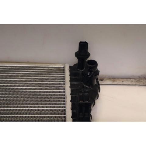 1382421080 Radiador de refrigeración del motor  comprar en Zaragoza