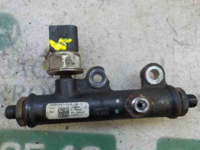 1387695 Land Rover
