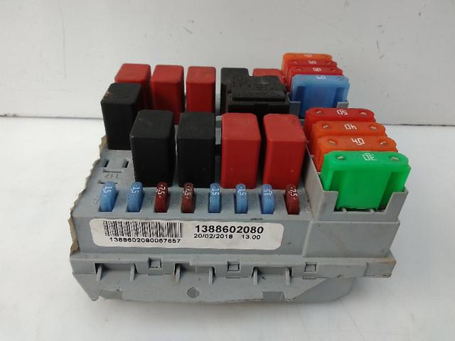 Caja de fusibles 1388602080 Fiat/Alfa/Lancia