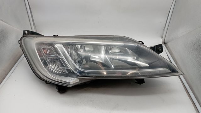 1394418080 Faro derecho comprar Girona