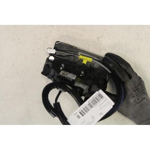 1395264080 Cerradura de puerta delantera derecha  disponible Málaga