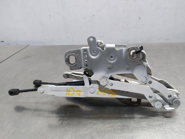 BMW 13989610 Bisagra izquierda del capó  en stock Terrassa