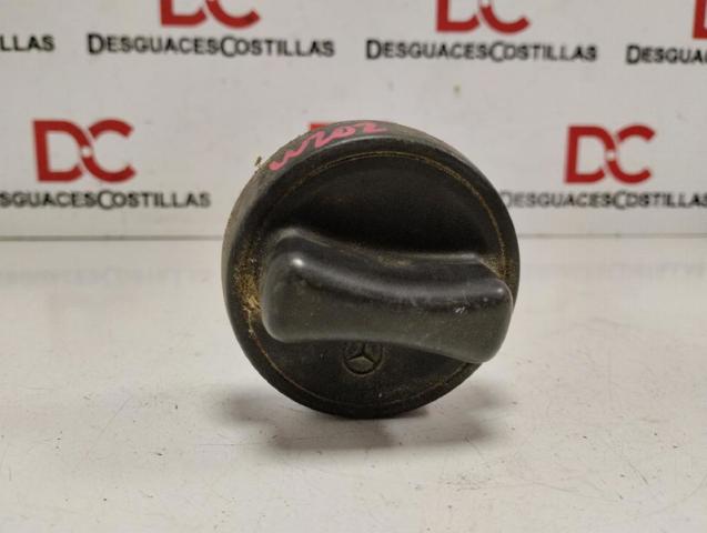 Tapa tanque combustible 1404700005 MERCEDES