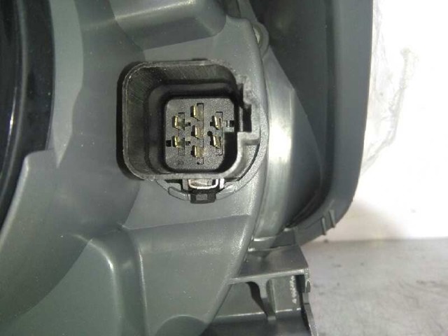 1415694 Faro derecho  disponible Utrera