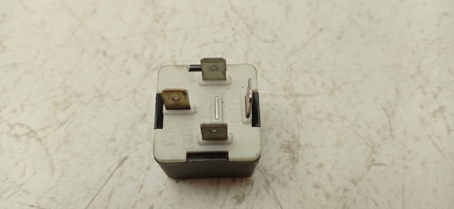 Relé, ventilador de habitáculo Audi Q7 4MB, 4MG, 4MQ