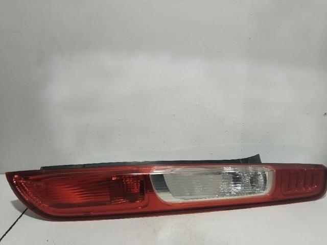 1420450 FORD Piloto trasero derecho  en stock Córdoba