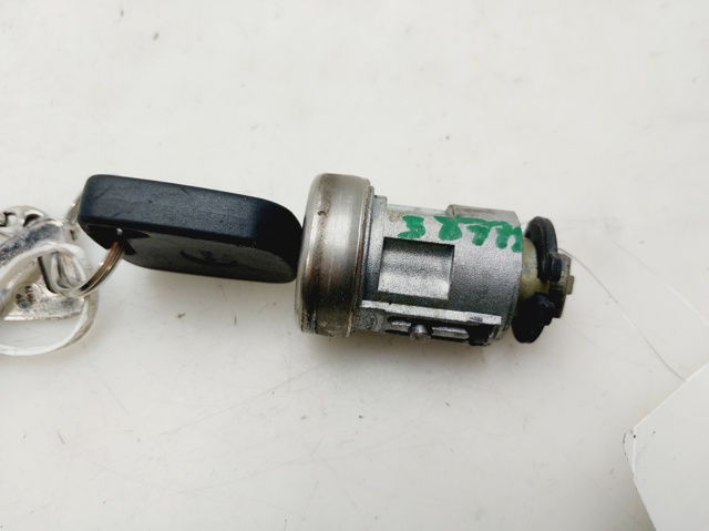 1425754 FORD Relé eléctrico multifuncional  en stock Huelva