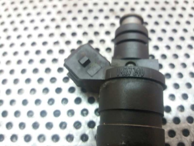 1427240 BMW Inyector de combustible  disponible Ourense