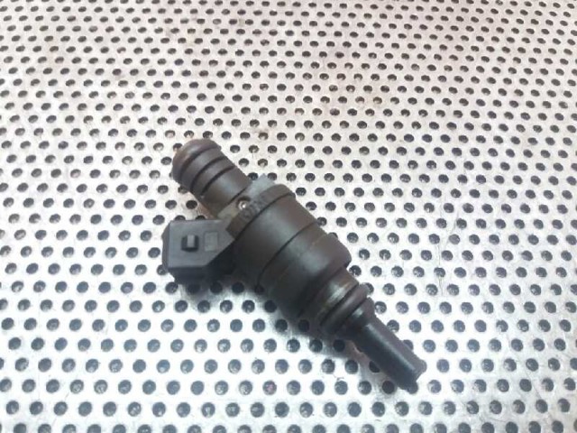 1427240 BMW Inyector de combustible  disponible Ourense