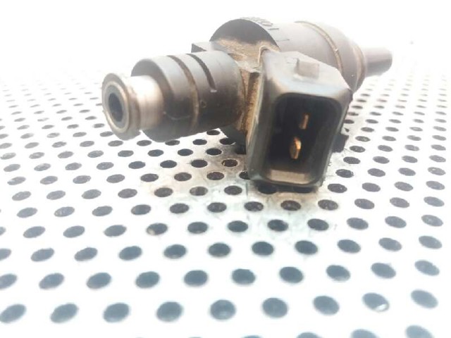 BMW 1427240 Inyector de combustible  disponible Lugo