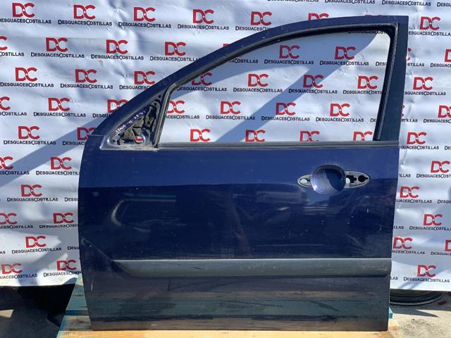Puerta del conductor Ford Focus I sedán comprar en España