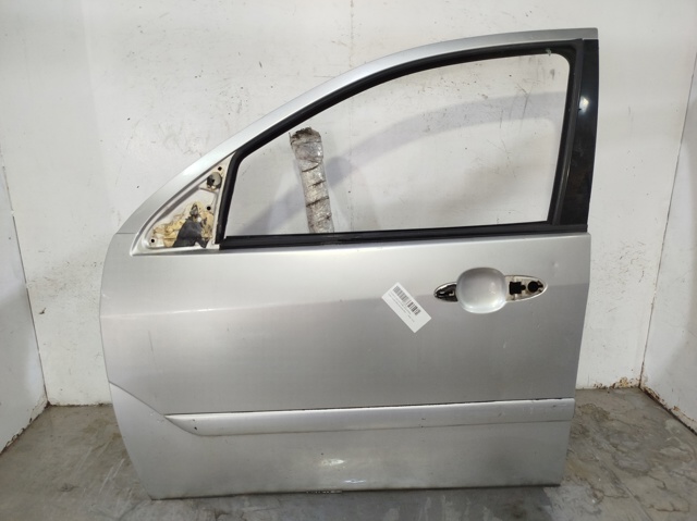 Comprar Puerta delantera izquierda Ford Focus I DAW, DBW a bajo precio