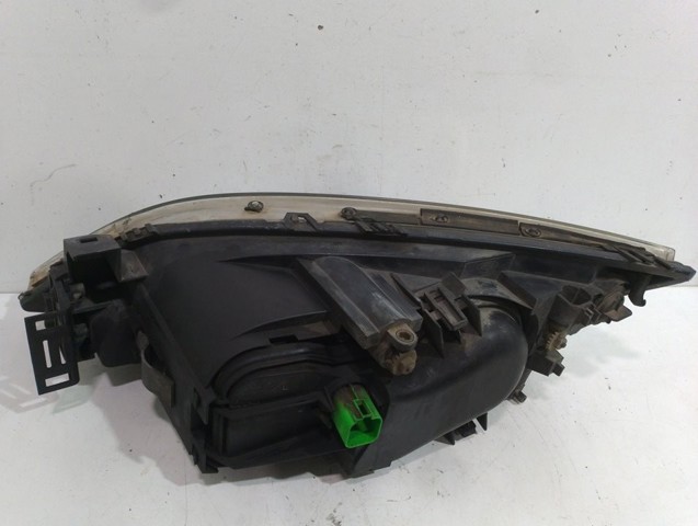 1435619 Faro derecho  en stock Sabadell