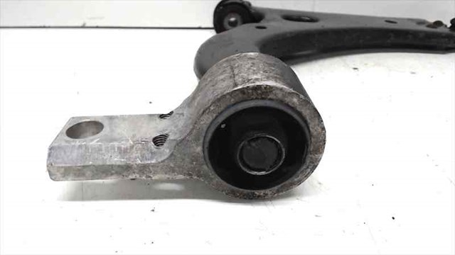 FORD 1436169 Brazo inferior derecho de la suspensión delantera comprar Pamplona