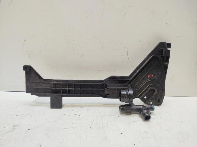 Soporte izquierdo del radiador 1436250 BMW