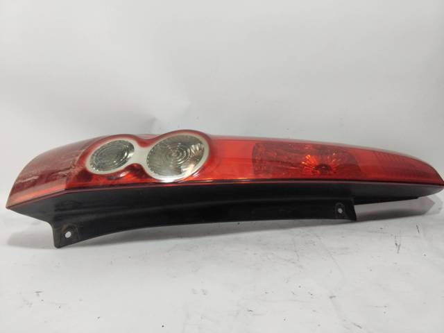 1437626 FORD Piloto trasero izquierdo  en stock Huelva