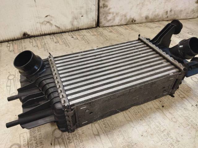 144611KB2A NISSAN Intercooler  en stock Córdoba