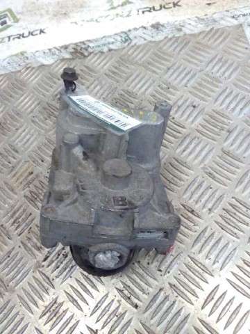 1448019 DAF
