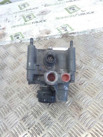 1448019 DAF