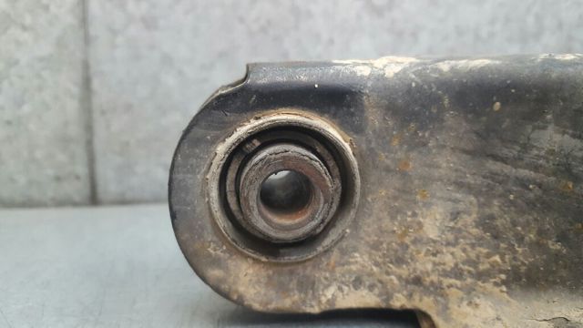 1448127 Brazo superior de suspensión trasera izquierdo/derecho comprar Girona