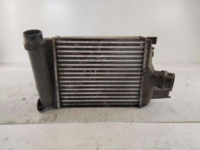 Radiador de aire de admisión Renault DUSTER 2 HM