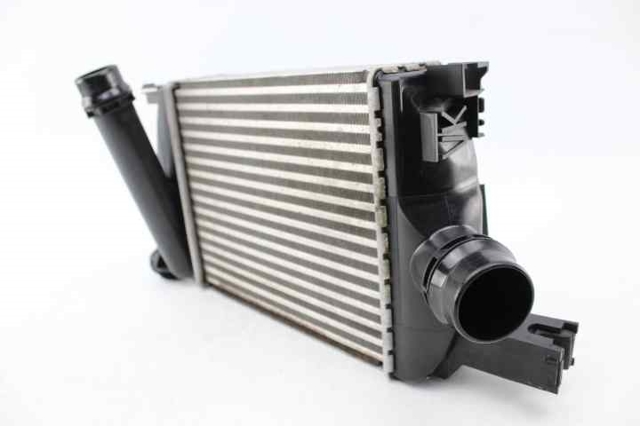 RENAULT 144967634R Intercooler  en stock Salamanca