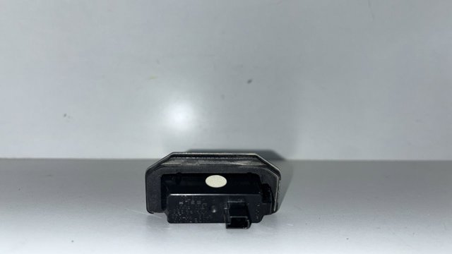 144973000B Tesla