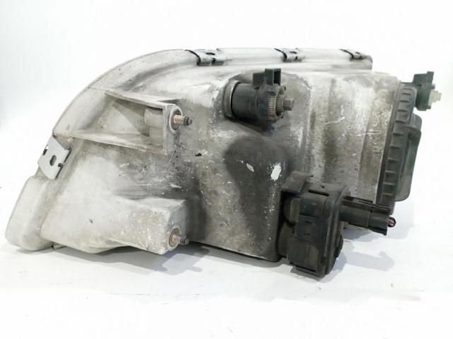 Faro derecho Volvo V40 VW