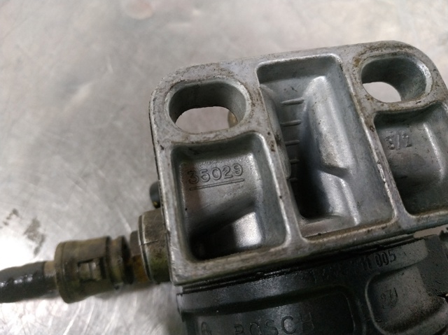 Calentador de combustible en el filtro Alfa Romeo 146 930
