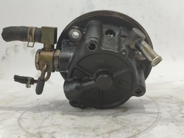 NISSAN 146502J601 Bomba de vacío  en stock Terrassa