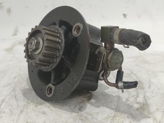 146502J601 NISSAN Bomba de vacío  en stock Córdoba