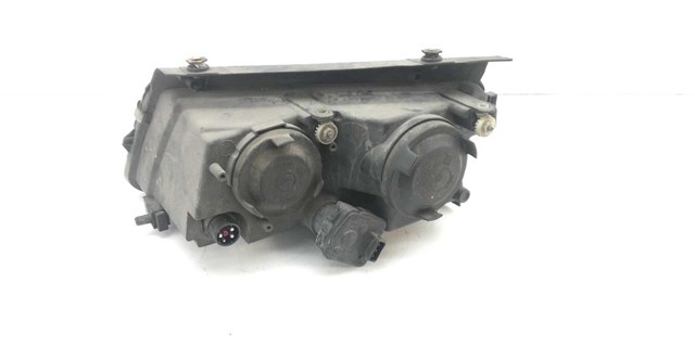 14742600 VAG Faro derecho  comprar en Oviedo