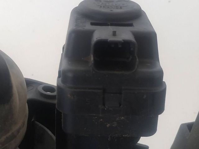 1474267080 Faro derecho  en stock Sabadell