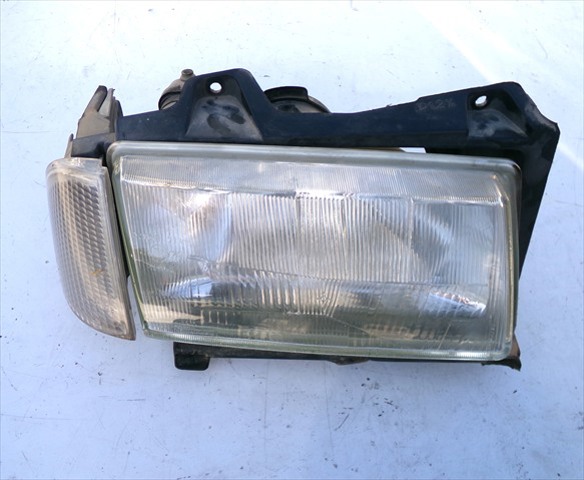 1474267080 PEUGEOT Faro derecho  disponible Vigo