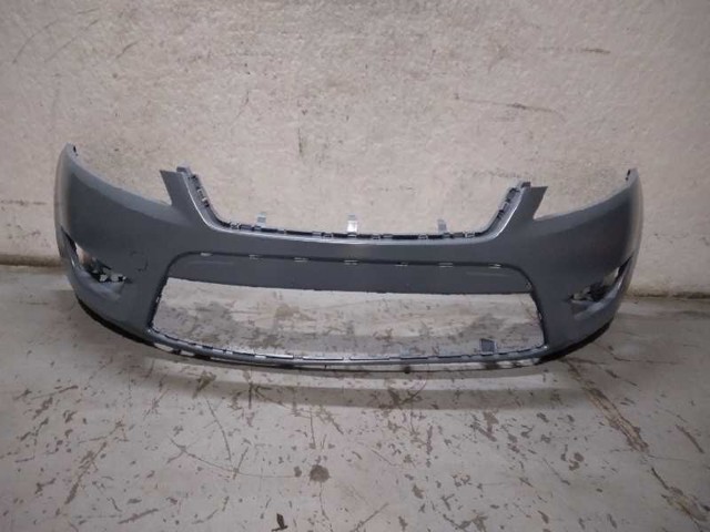 Defensa delantera 1483885 FORD