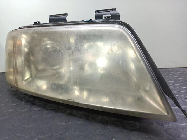 14846800 VAG Faro derecho  comprar en Oviedo