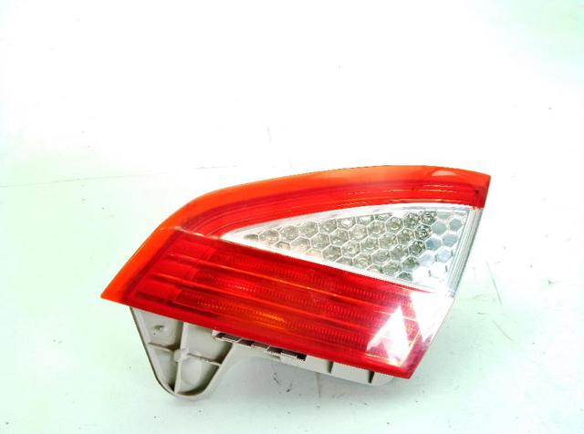 FORD 1486766 Piloto trasero interior derecho  en stock Valencia