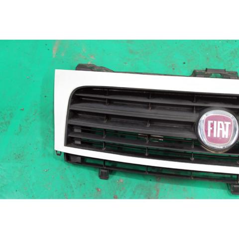1497652898 FIAT Parrilla del radiador  disponible Ourense