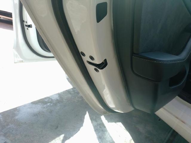 Cerradura de puerta trasera izquierda 150067491B TESLA